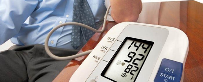 magas vérnyomás egy idős ember számára a vénás hipertónia az